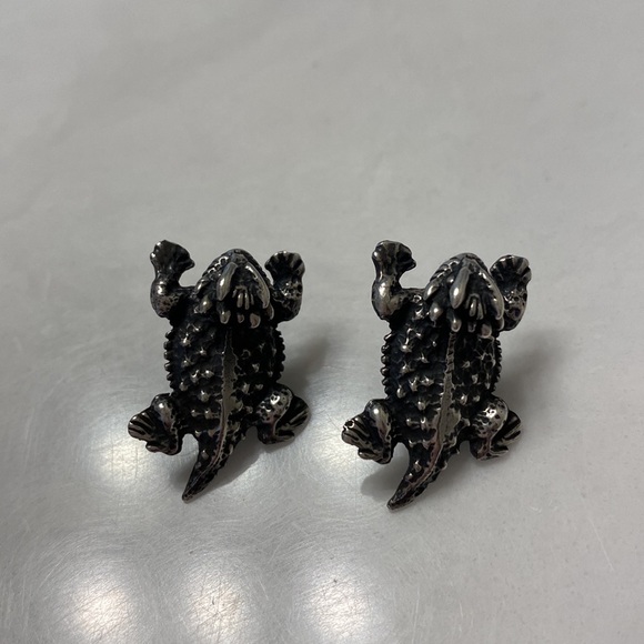 Sterling Silver Horny Toad earrings - Picture 4 of 9